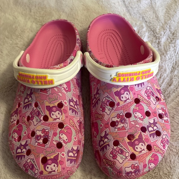 Hello Kitty Crocs - Picture 1 of 1